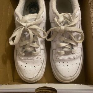 Nike Air Force 1 LE White Sneakers